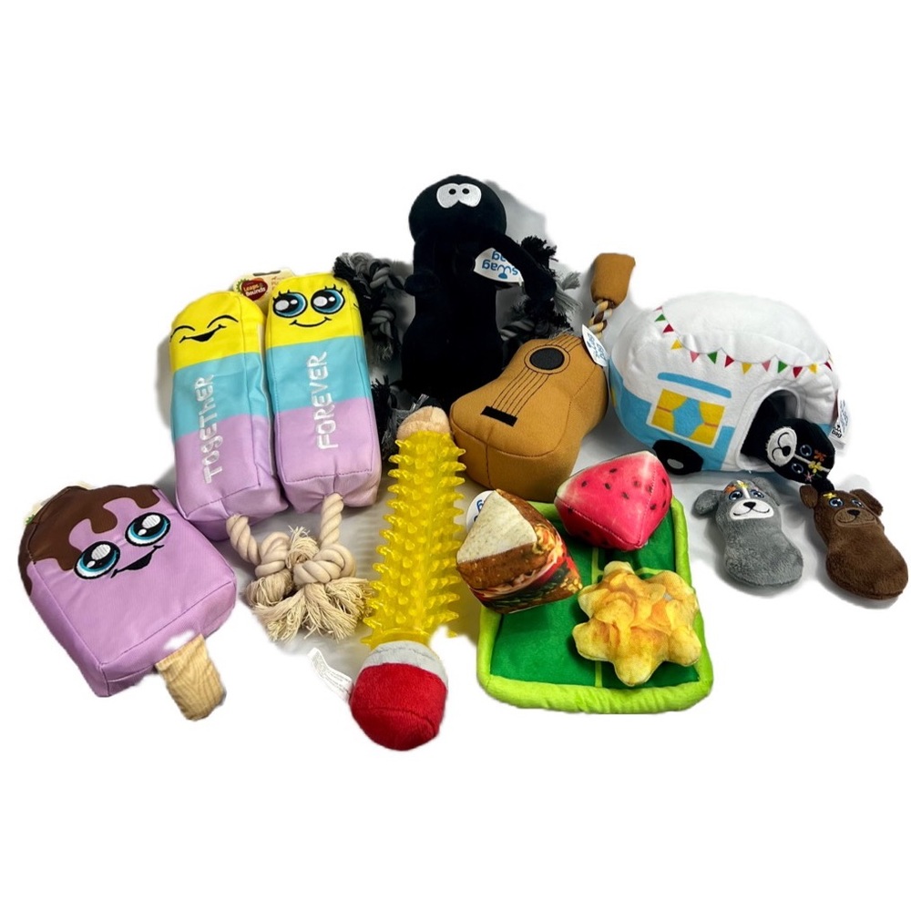 NWT 7 pack of super cute dog toy including squeaky, crinkle, and ropes